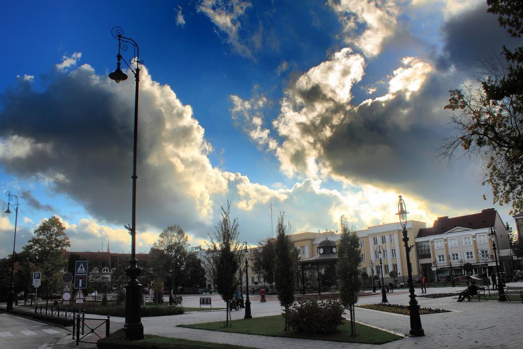 Hotel Central Nagykanizsa Exterior foto